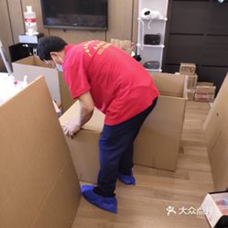在搬家季，如何高效地进行长途搬运？让我们通过一个具体案例来解读这个难题。